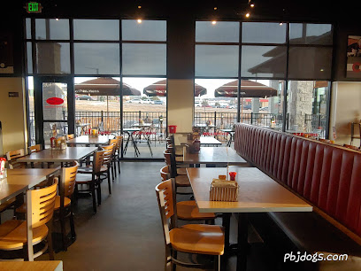 About Smashburger Restaurant