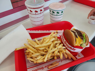 Hamburger photo of In-N-Out Burger