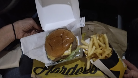 Cheeseburger photo of Hardee's