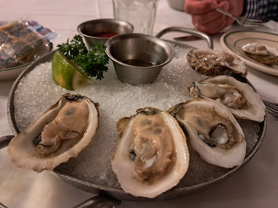 Oyster photo of Joe's Stone Crab