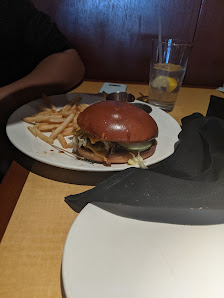 Hamburger photo of Kona Grill - Oak Brook