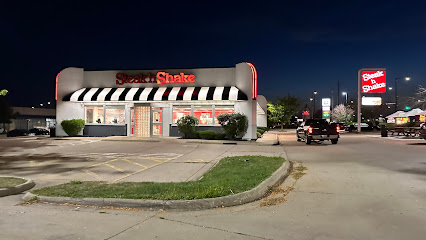 About Steak 'n Shake Restaurant