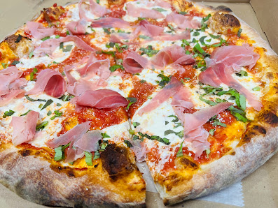 Food & drink photo of Pizza Mia