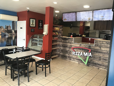 Vibe photo of Pizza Mia
