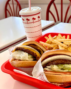 Hamburger photo of In-N-Out Burger