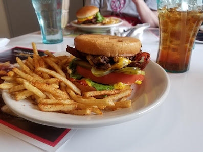 Food & drink photo of Steak 'n Shake