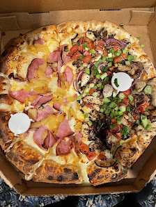 Take-out photo of Round Table Pizza