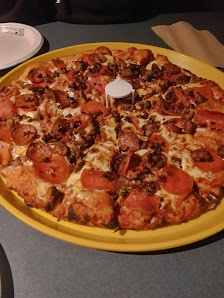 Pizza photo of Round Table Pizza