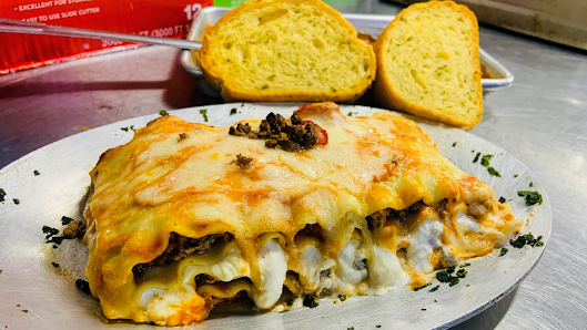 Food & drink photo of Lasagna Loca