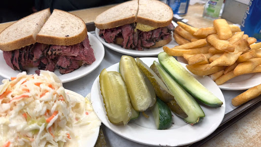 Videos photo of Katz's Delicatessen