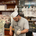 Pictures of Katz's Delicatessen taken by user