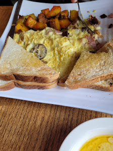 Home fries photo of Strawberry Place
