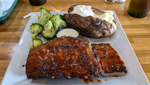 Food & drink photo of Quaker Steak & Lube