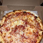 Pictures of New Venice Pizza taken by user