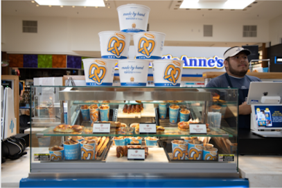 About Auntie Anne's Restaurant