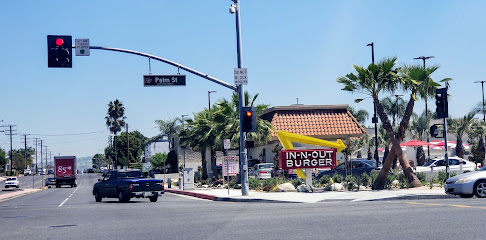 About In-N-Out Burger Restaurant