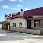 Pictures of Tom's Jr. Burgers taken by user