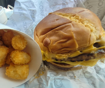 Cheeseburger photo of Sonic Drive-In