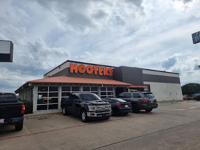 About Hooters Restaurant