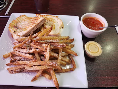 Chicken sandwich photo of Roberto Italian Restaurant