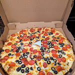 Pictures of Round Table Pizza taken by user