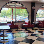 Pictures of Tracey's Diner taken by user