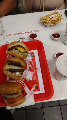 Take-out photo of In-N-Out Burger