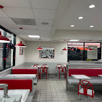 Pictures of Original Tommy's World Famous Hamburgers taken by user