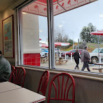 Pictures of In-N-Out Burger taken by user