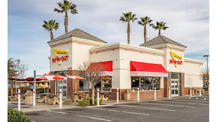 About In-N-Out Burger Restaurant