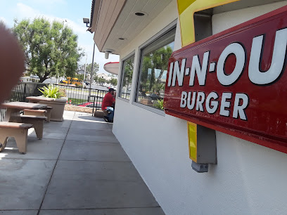 About In-N-Out Burger Restaurant