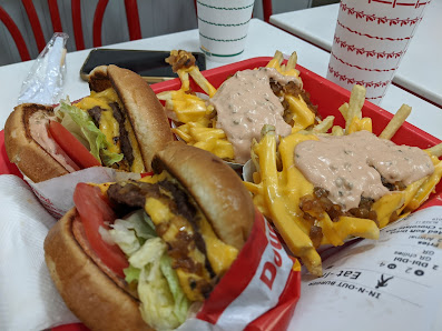 Hot dog photo of In-N-Out Burger